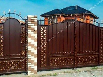 Кованые ворота Арт.ВХК-81 купить в Москве